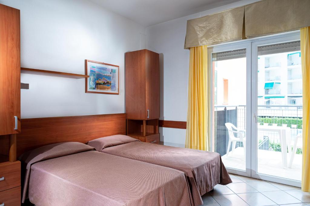 Hotel Sheila photo