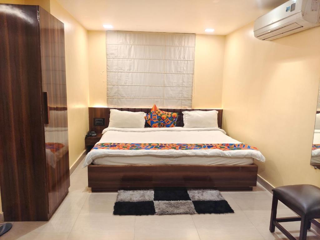 Hotel Orange Inn photo