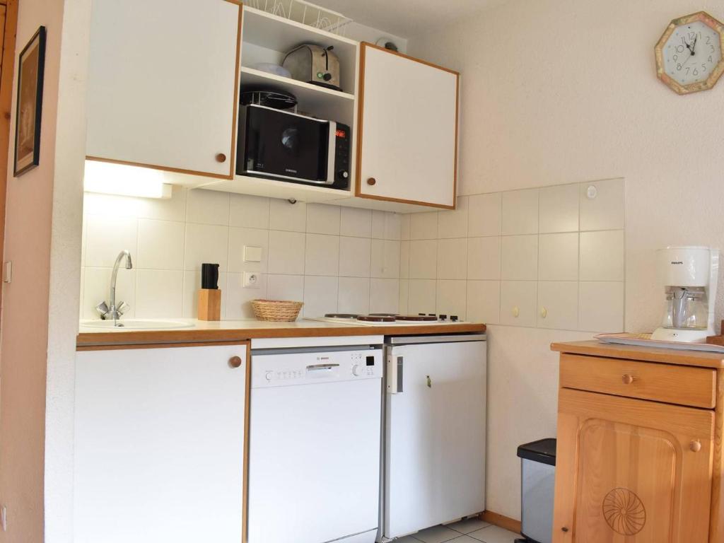 Charmant Appartement 2P à Méribel, Proche Commerces et Pistes, Parking Inclus - 3