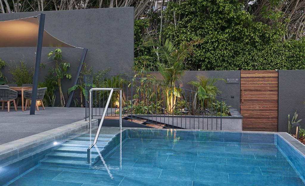 スイミングプール