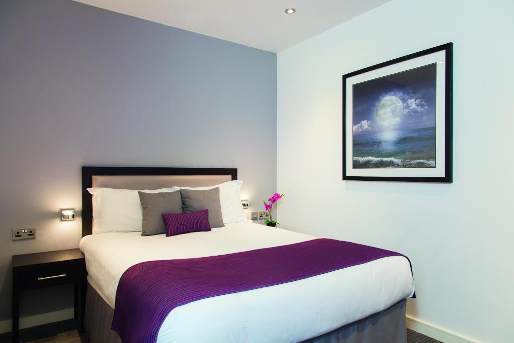 EPIC Apart Hotel - Seel Street photo
