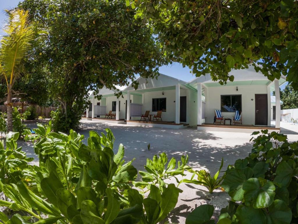 Clouds Beach Retreat Laamu Gan, Gan
