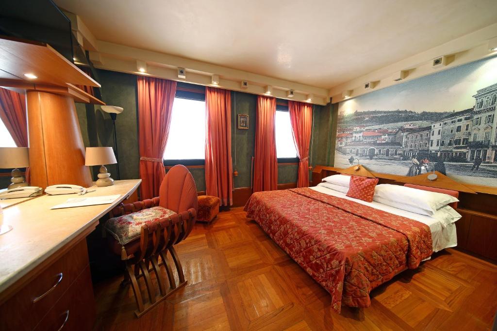HR Hotel photo