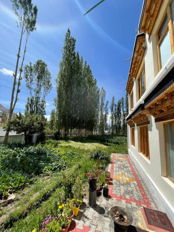 Tongspon inn — Hotel in Leh