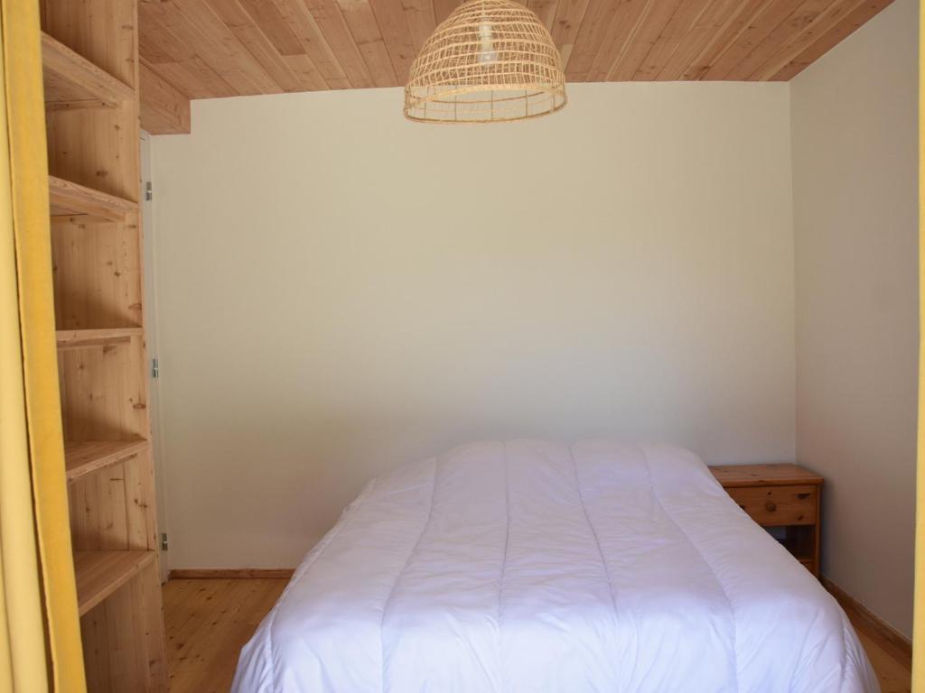 Rez-de-jardin ensoleillé, 3 pièces, proche centre et pistes, animaux acceptés - FR-1-464-206 - 2