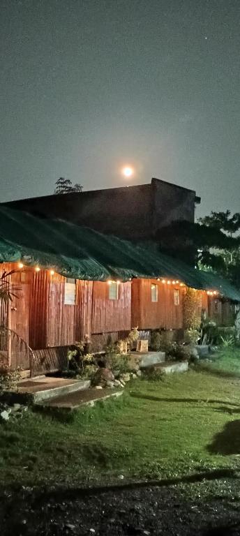 Barefoot Beach House — Hotel in Baler