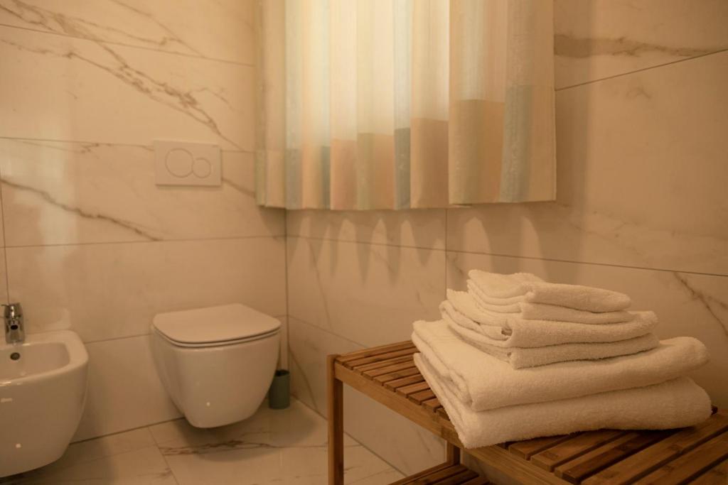 HOLIDAY APARTMENTS GIULIA - Blue - 3
