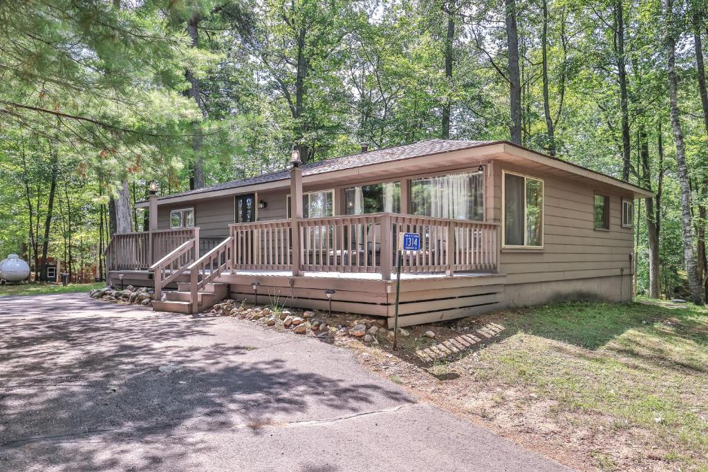 The Lazy Bear, Saint Germain