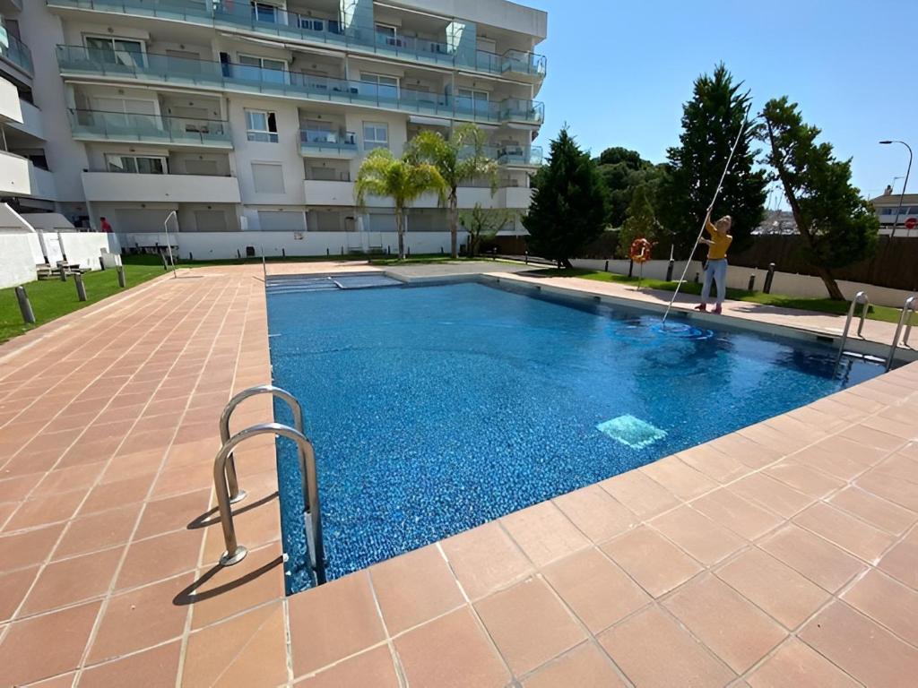 Superbe appartement rénové, résidence avec piscine - 2