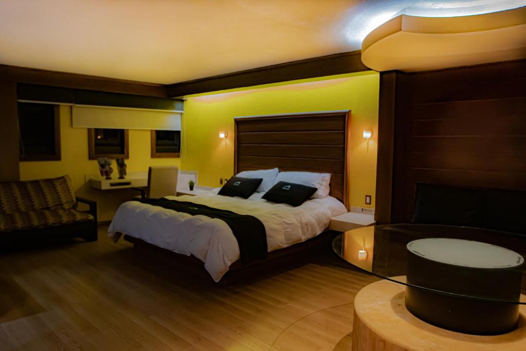 Hotel Contadero Suites y Villas - 1