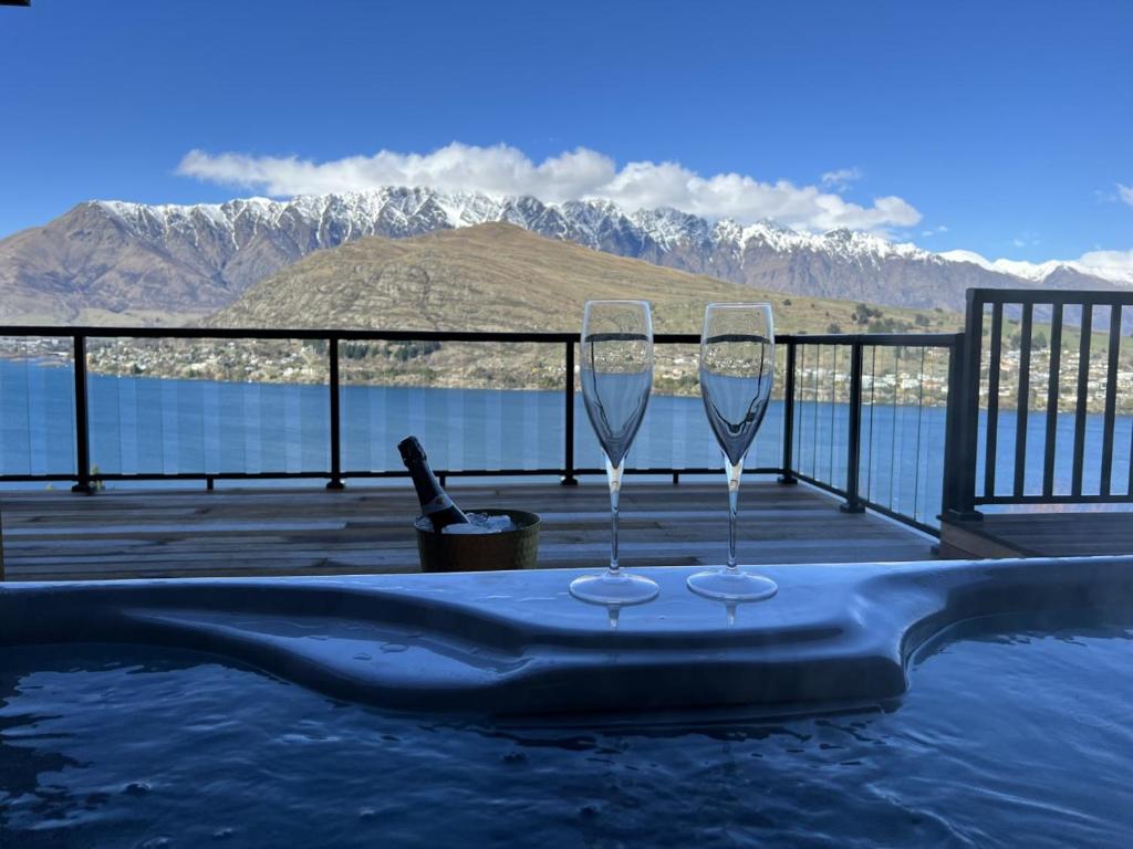 Spa, Mountains & Lake, Queenstown