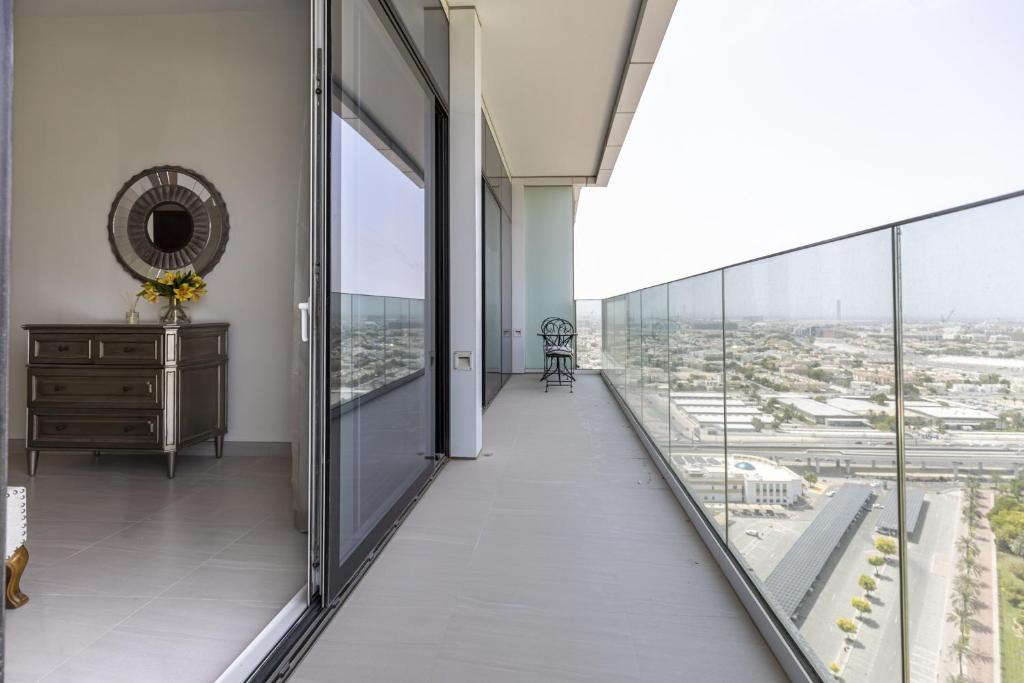 1BDR Apartment with Dubai Frame View photo