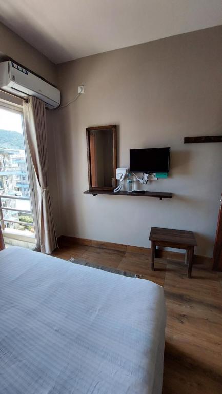 Double Room with Balcony, Hotel Blossom in Pokhara