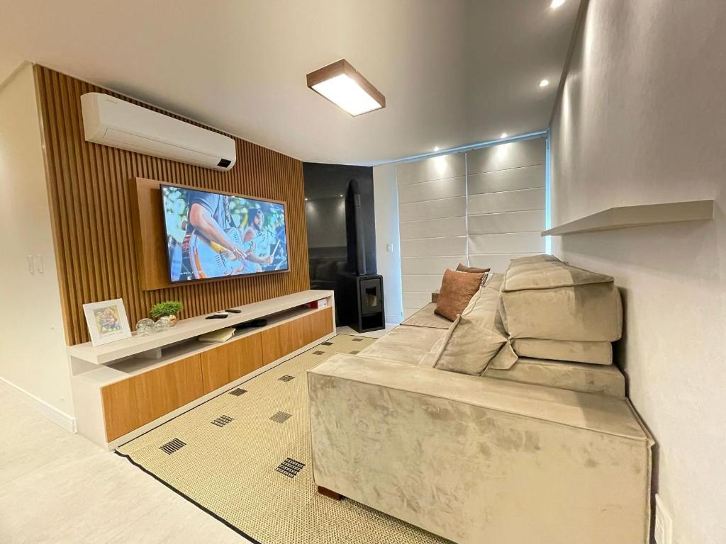 Apartamento Super Luxo na Estrada do Caracol - 202