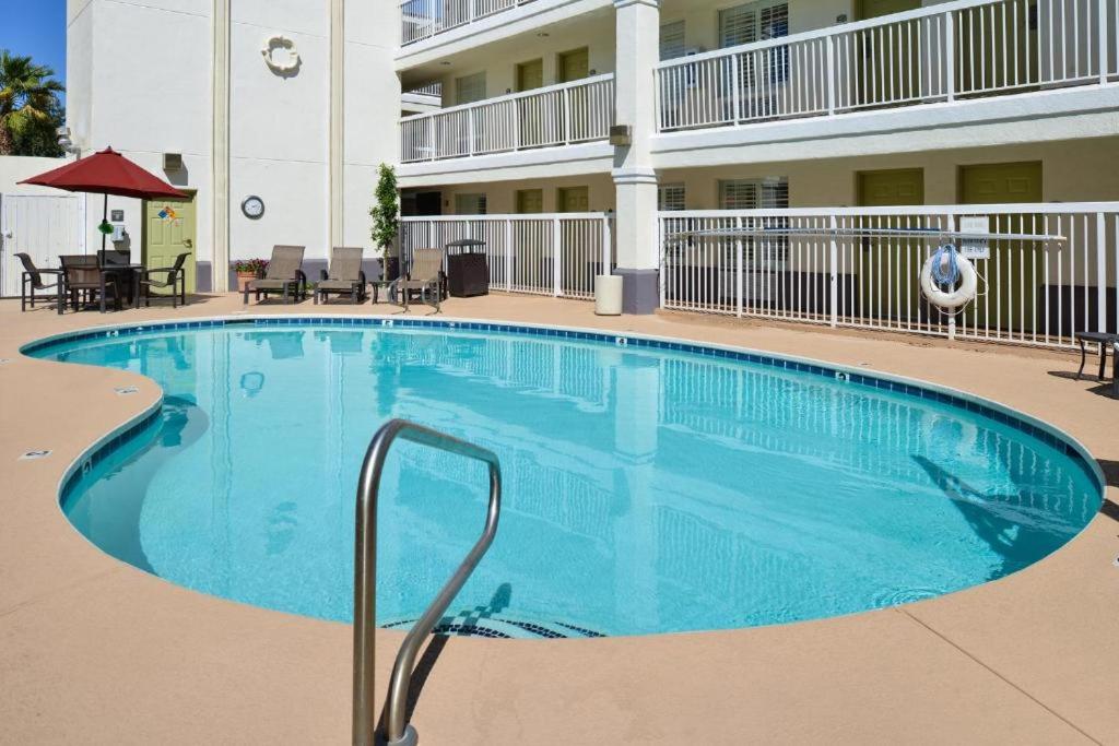 MK HOTELS EXTENDED STAY photo
