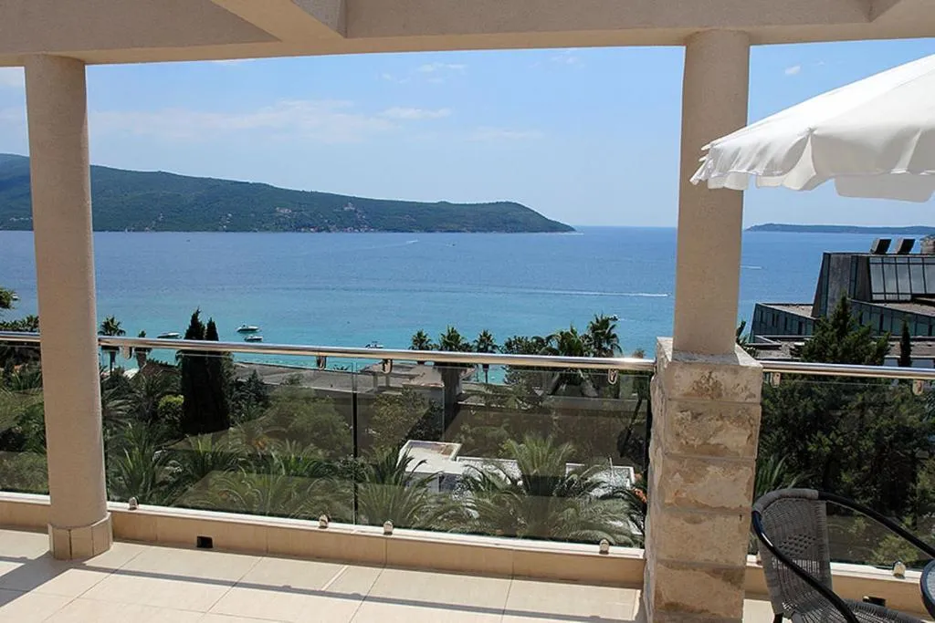 Swiss Residence Montenegro，位于赫尔采格诺维的酒店