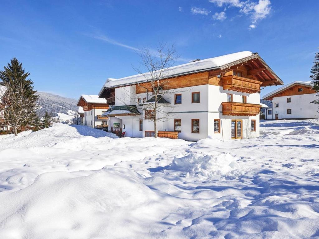 Apartment in Flachau with parking space — Hotel in Flachau