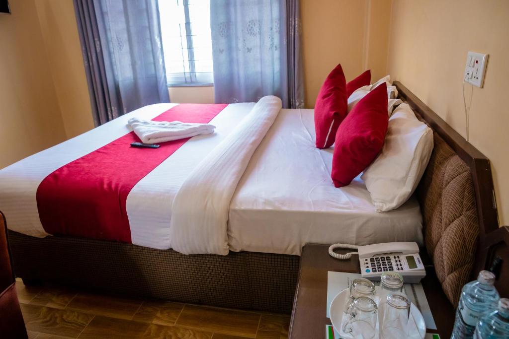 Hotel Yatri photo