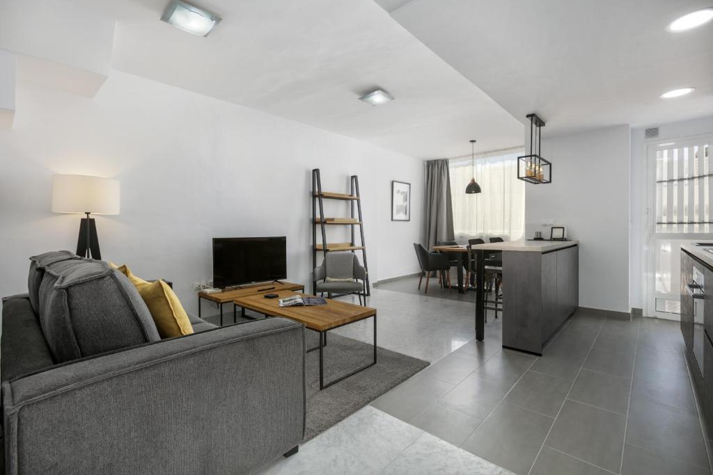 Marbella Real - 1 Bedroom Apartment by Finest Rentals - 4
