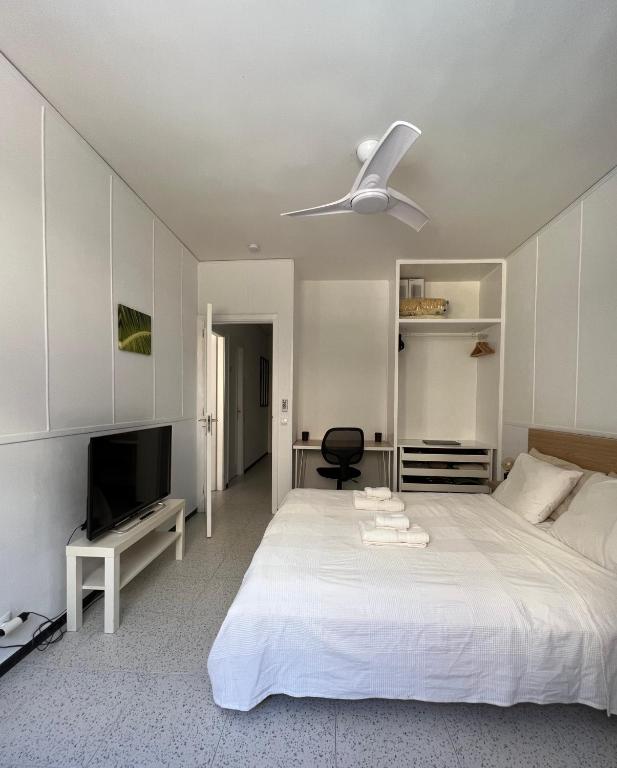 Spacious 4 Bedrooms apartment for family or several friends - 2