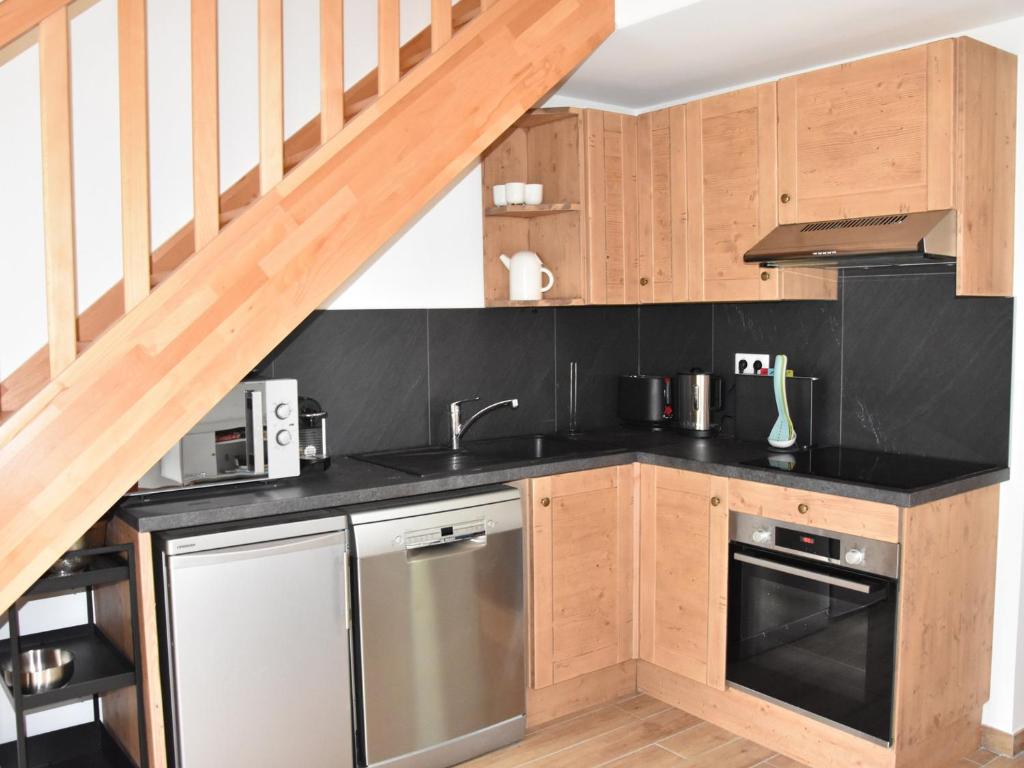 Appartement Neuf avec Balcon à 400m des Remontées Mécaniques - Capacité 5 Personnes - FR-1-464-209 - 5