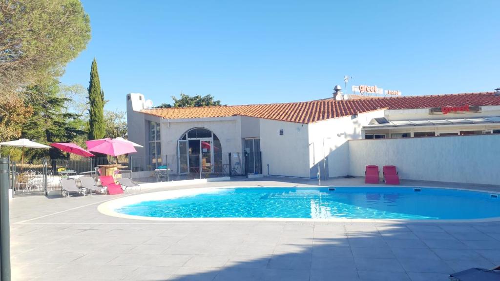 greet Hotel Castres Saix photo