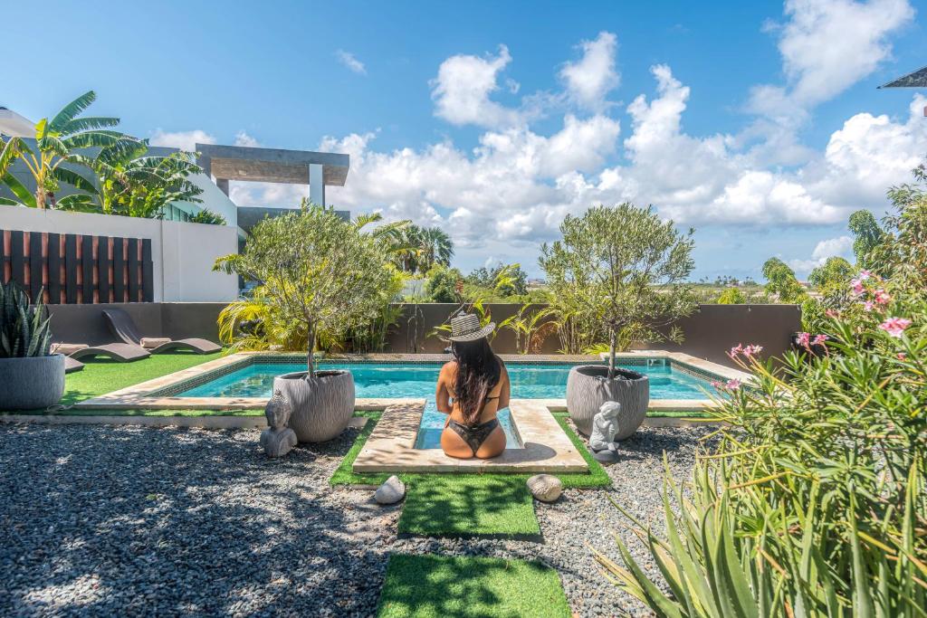 Lama y Solo Unique private room walking distance to the Beach, Palm-Eagle Beach