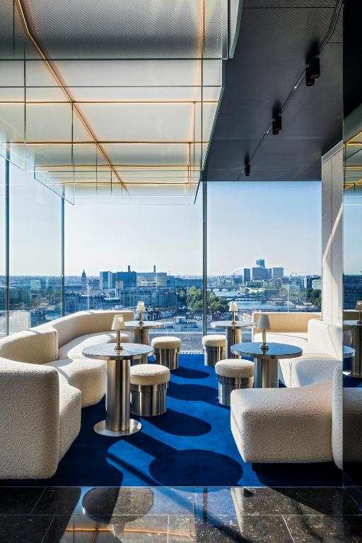 Bar/lounge