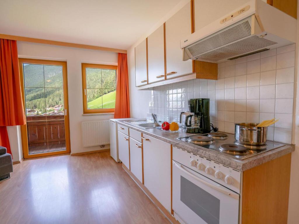 Apartment in Stubaital near Ski Lift - 5