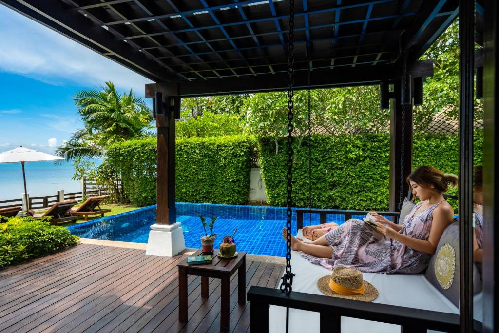 The Emerald Cozy Beach Family Villa 4 w/ Jacuzzi photo