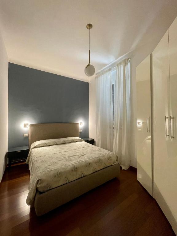 The painting apartment. A Central and Lovely apartment in Milan — Hotel in Milan