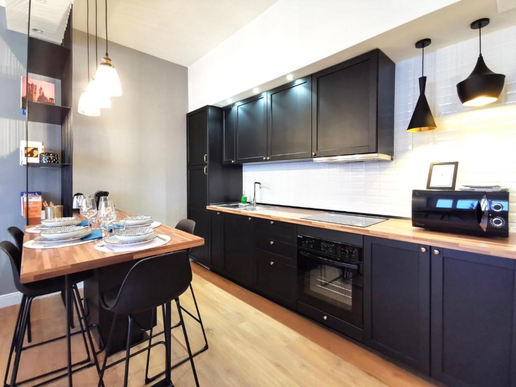 ChicLife - FLORENTIN City Center Apartment - 4