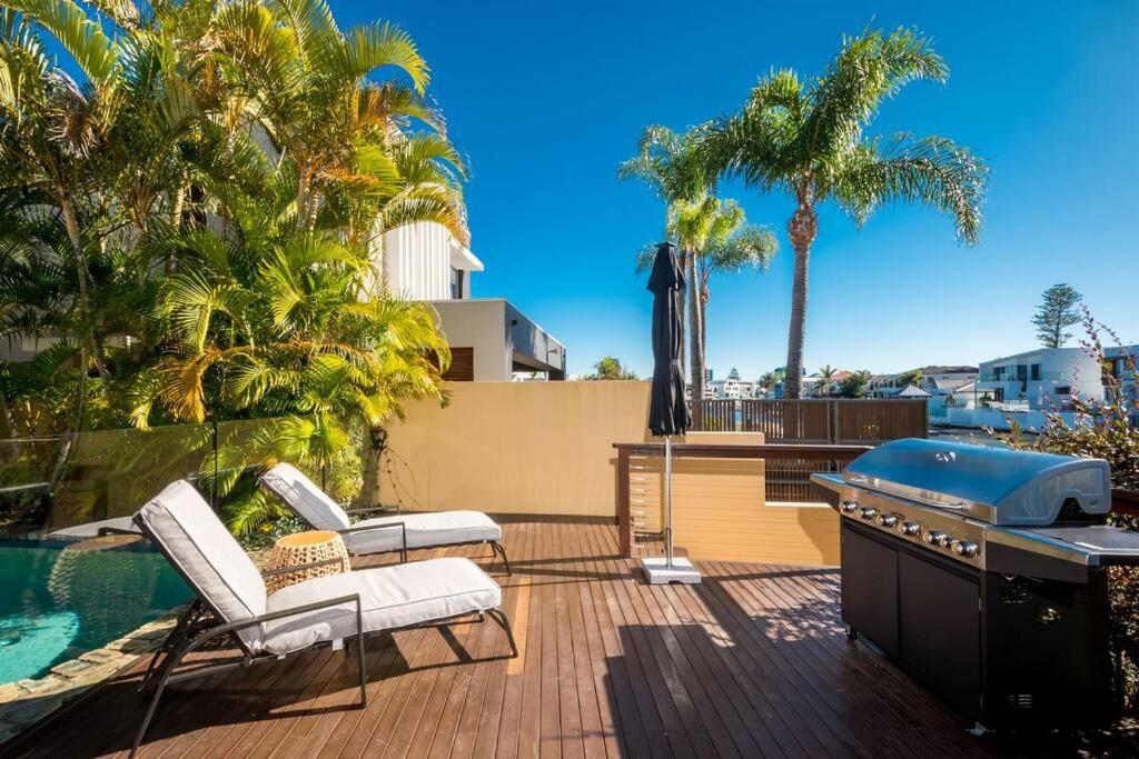 Waterfront Retreat w/ Private Dock / Isle of Capri