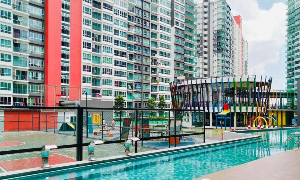 Rantissi Homestay The Zizz Damansara North photo