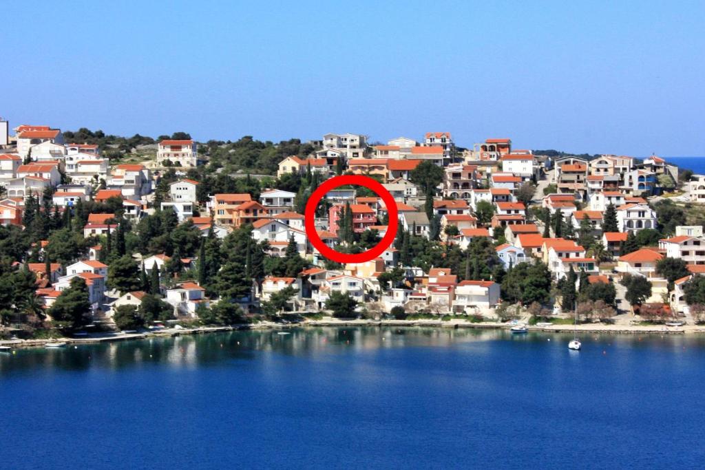 Apartments by the sea Rogoznica - 5269, Rogoznica