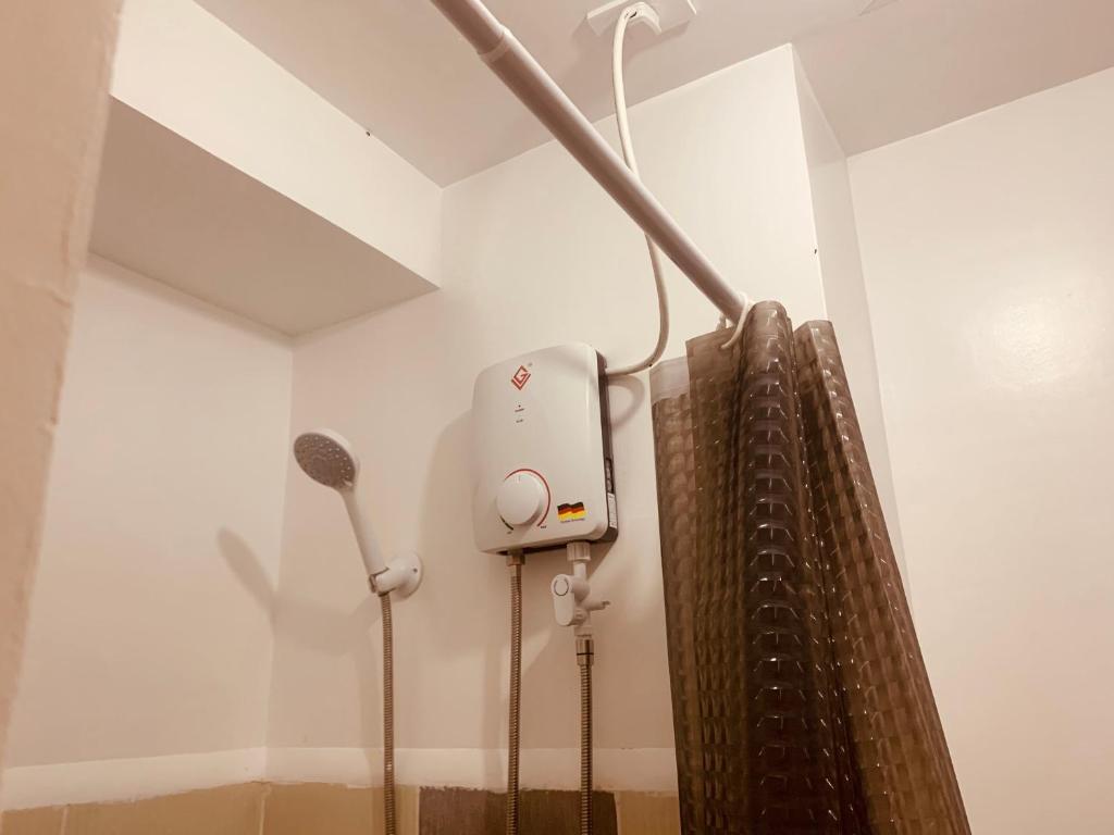Jammy and Cushy 1 BR Unit fast wifi & Netflix photo