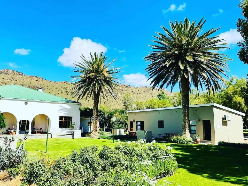 Travalia Guest Farm, hotel in Nelspoort