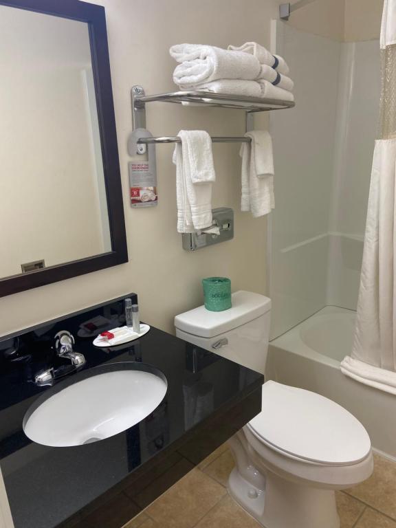 Ramada by Wyndham West Atlantic City photo