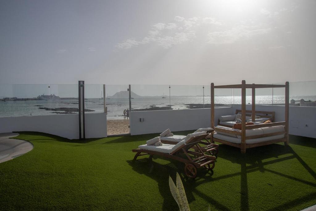 Villa Eden Beachfront Corralejo By Holidays Home - 2