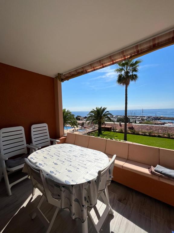 Appartement avec vue mer et piscine - 3