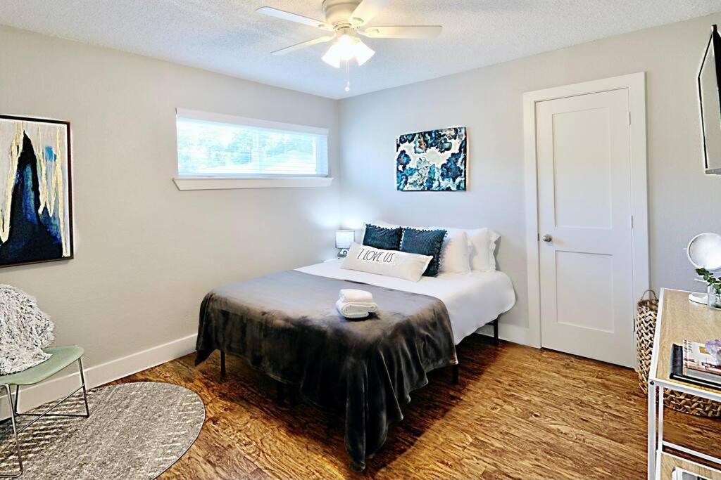 The Boutique Space & Free Parking photo