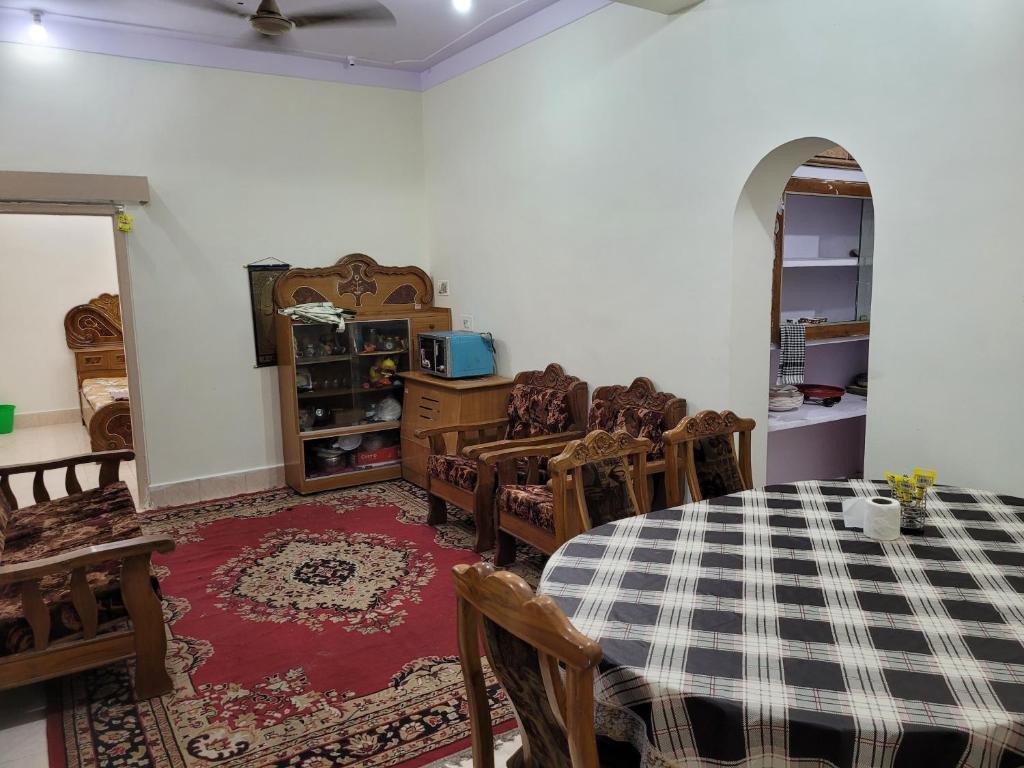 Holiday suite guest house photo