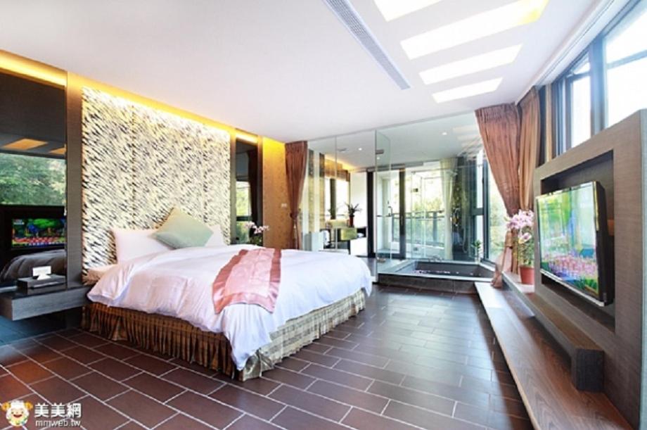 Shuian Lakeside Hotel II