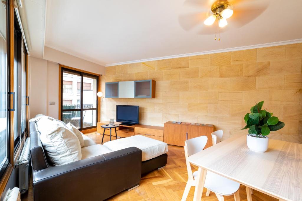 Comfy & luminous terrace apartment - 2