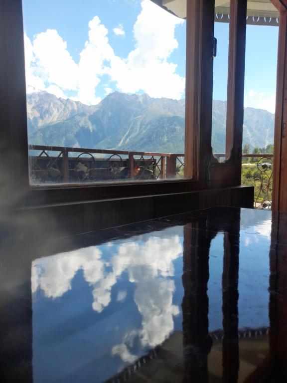 Winter Peak GuestHouse