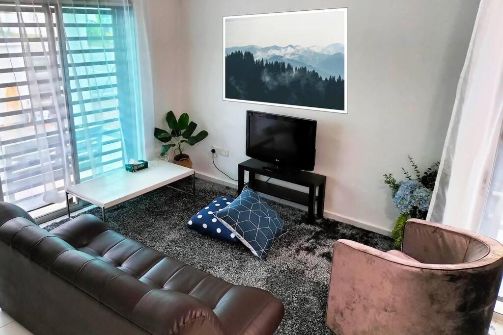 IRIS 55 Corner Lot House Spacious Outdoor With Wi-Fi — Hotel in Johor Bahru