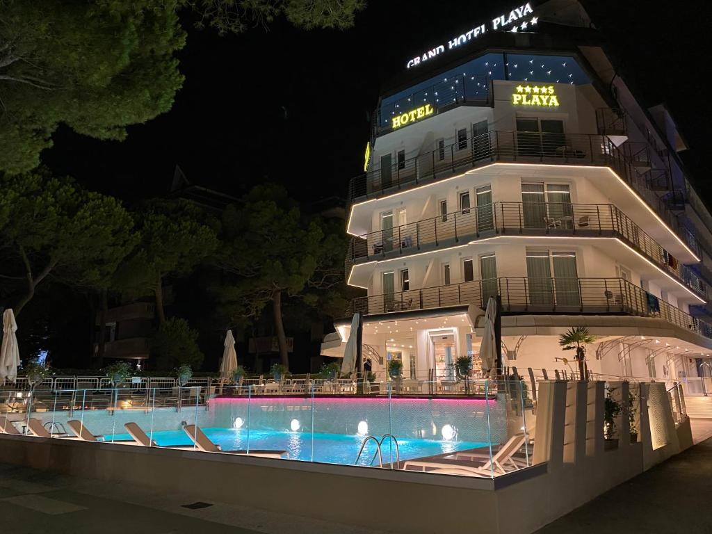 Grand Hotel Playa - 2