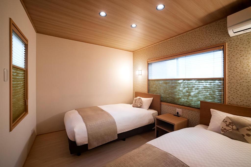 Rinn Tsukinowa East photo