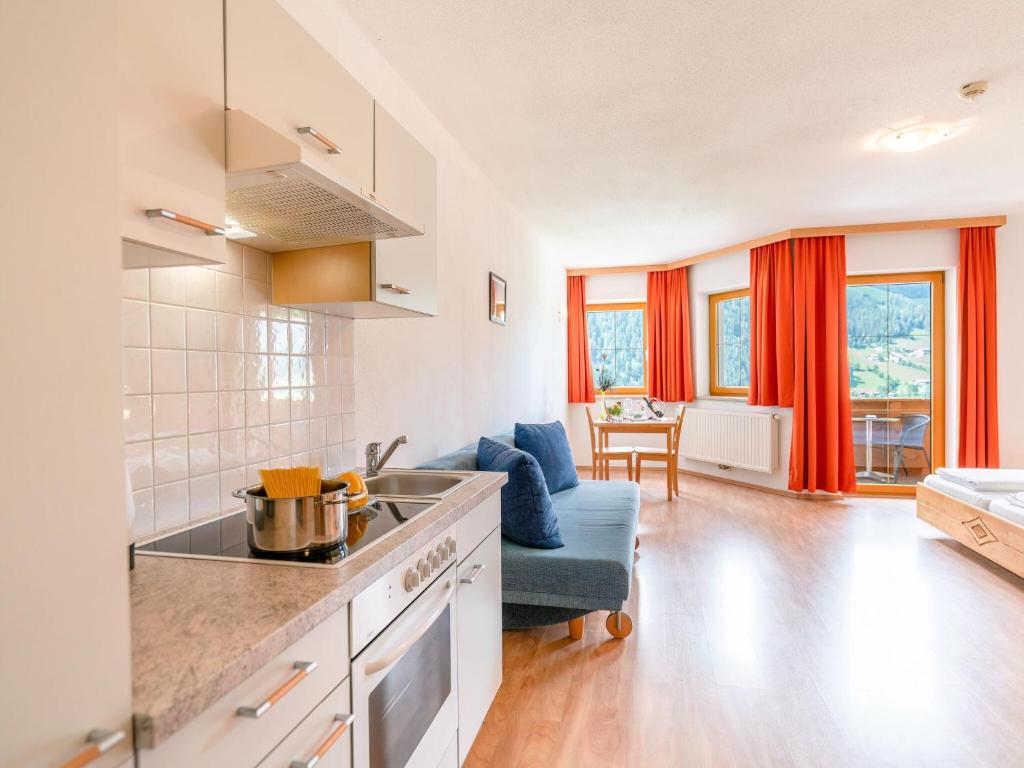 Apartment in Neustift near Ski Lift - 4