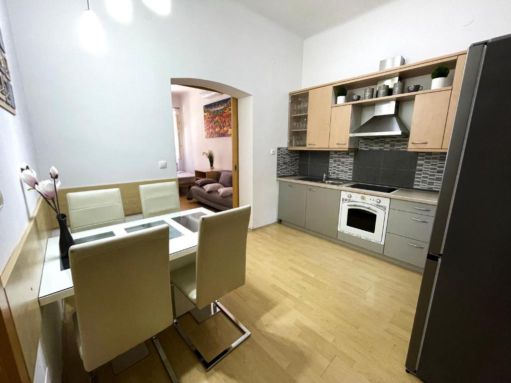 Viktorija City Center Apartment 전경